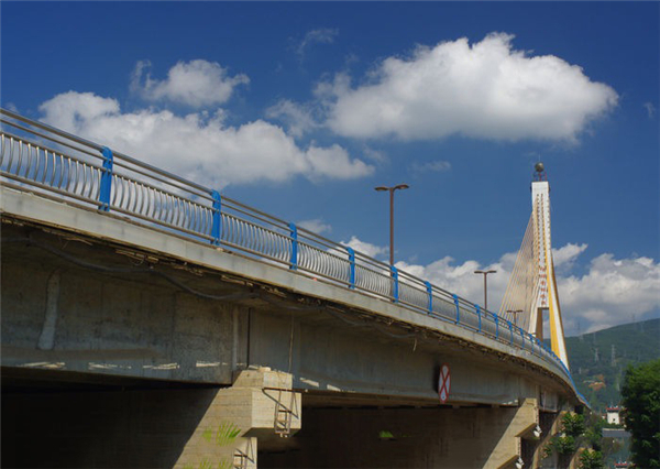 达州304不锈钢桥梁护栏：安全、耐用与美观的完美结合